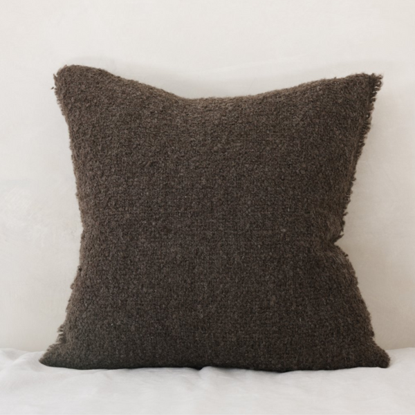 Deja Pillow: Carob