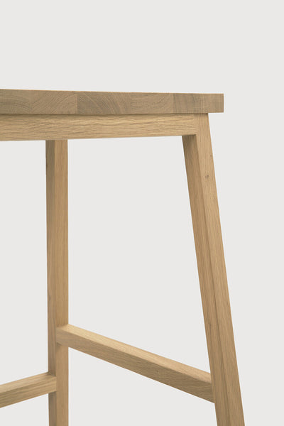 N3 Counterstool