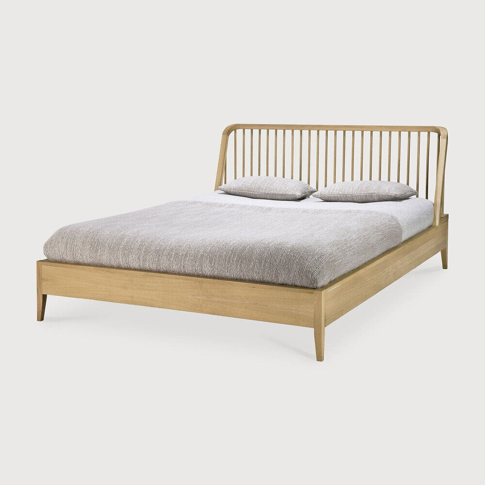 Spindle Bed - Oak