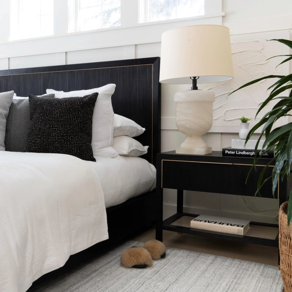 Clara Bed - Onyx/Brass