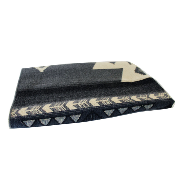 'Inca Grey' Reversible Throw