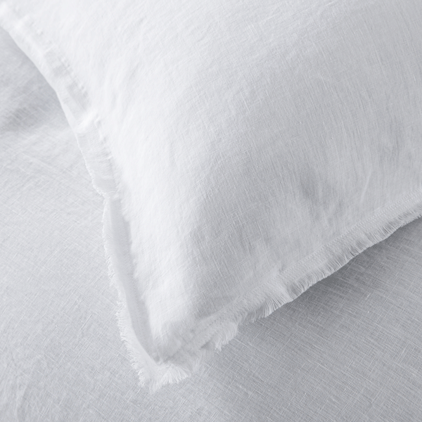 Lilah Pillow - White